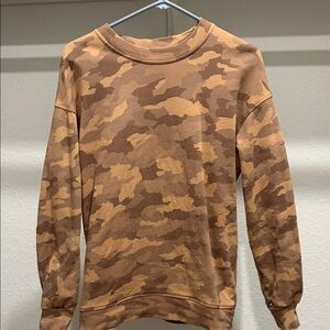 lululemon athletica Women's Camouflage Sweatshirt - Brown